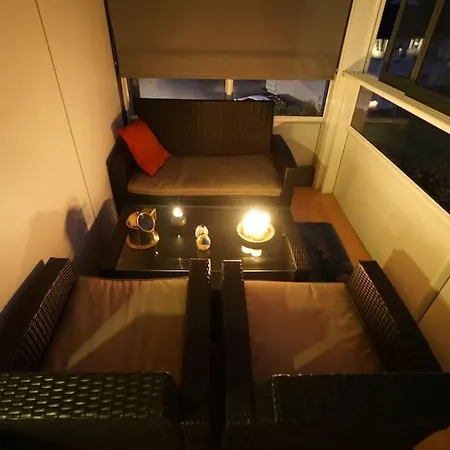 In Close To The Main شقة