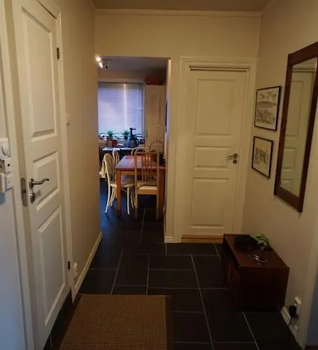 In Close To The Main דראמן