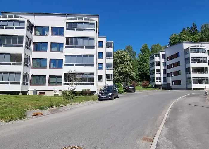 In Close To The Main דירה דראמן