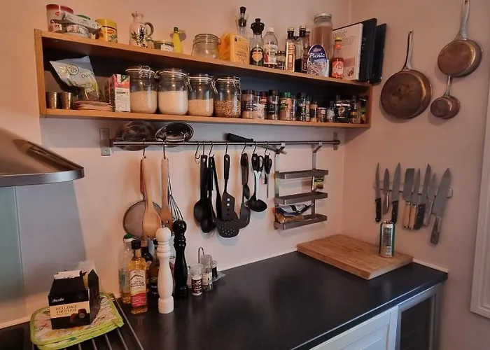 In Close To The Main